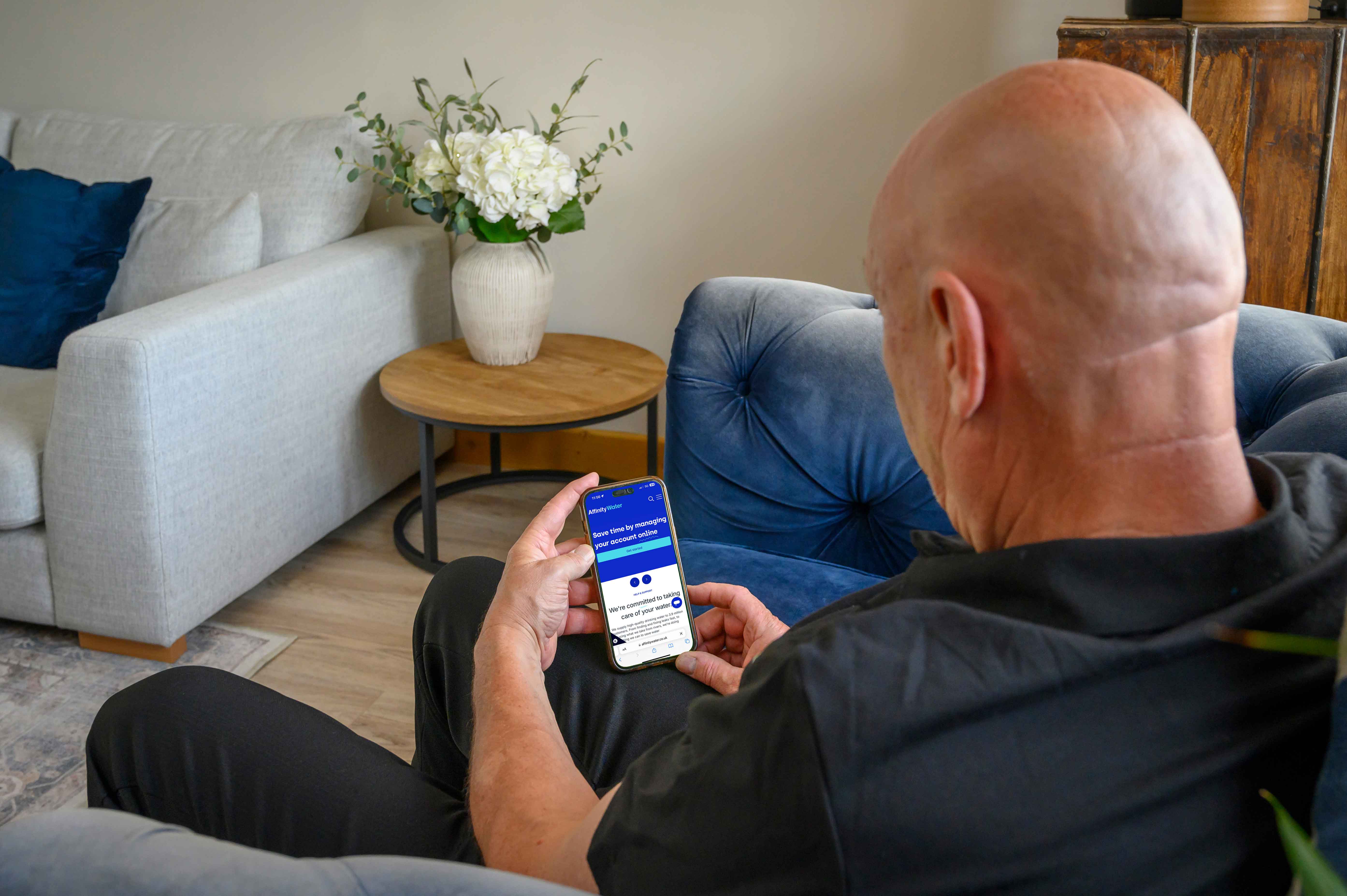 a phone managing account online